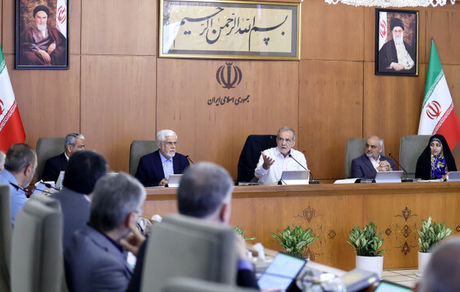 رئیس جمهور: اگر آمریکایی‌ها ببینند در داخل وحدت و همدلی داریم نمی‌توانند به سواستفاده از وضعیت ما طمع کنند.