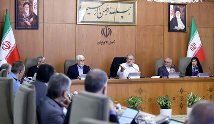رئیس جمهور: اگر آمریکایی‌ها ببینند در داخل وحدت و همدلی داریم نمی‌توانند به سواستفاده از وضعیت ما طمع کنند.