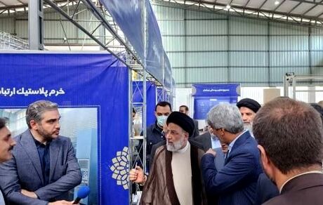رئیس جمهور از دومین نمایشگاه احیاگران واحدهای اقتصادی در دزفول بازدید کرد