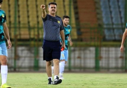 سرمربی استقلال خوزستان به کمیته اخلاق احضار شد