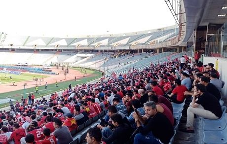 آشتی لیدرهای پرسپولیس و سپاهان پیش از بازی/ تدابیر شدید امنیتی در ورزشگاه 