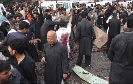 ۲۵ زخمی در حمله تروریستی به عزاداران پاکستانی