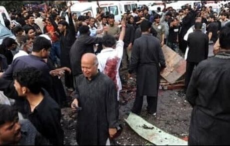 ۲۵ زخمی در حمله تروریستی به عزاداران پاکستانی