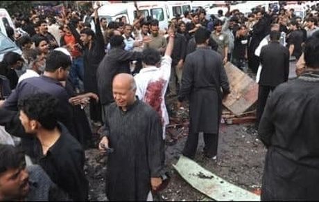 ۲۵ زخمی در حمله تروریستی به عزاداران پاکستانی