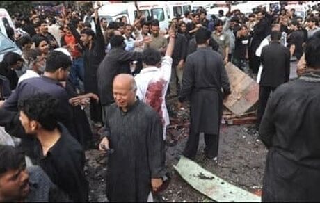 ۲۵ زخمی در حمله تروریستی به عزاداران پاکستانی