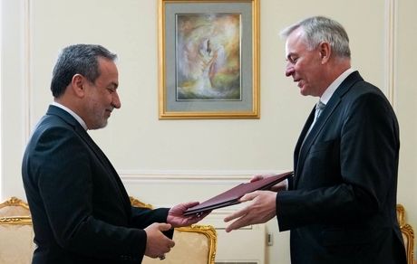 آغاز کار سفرای جدید اتریش و غنا در ایران