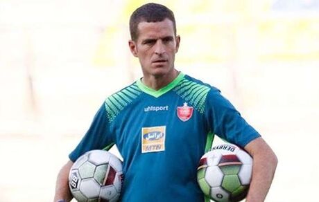 باشگاه پرسپولیس مطالبات دستیار کالدرون را تسویه کرد