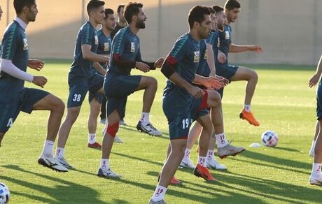 ترکیب تیم‌های الشارجه و پرسپولیس از نگاه روزنامه اماراتی/ عکس