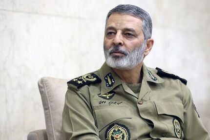 فرمانده کل ارتش: ارتش باتمام قدرت برای مقابله با کرونا پای کار است