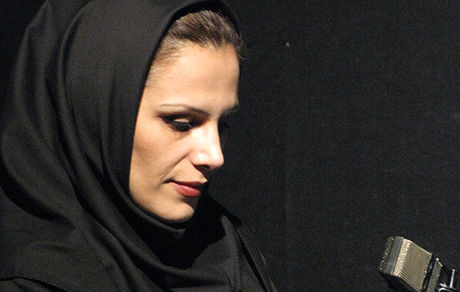 «مصائب یک زن خانه دار» به رادیو نمایش کشیده شد/ سریالی ۵ دقیقه‌ای