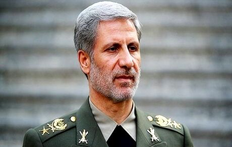 تبریک امیر حاتمی به فرمانده کل ارتش