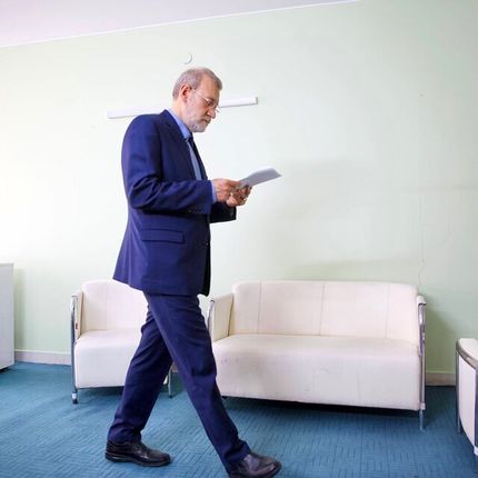 لاریجانی به عمان رفت