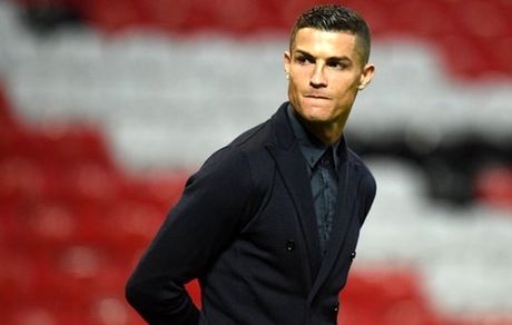  رونالدو آماده حضور در منچستر/پیشنهاد سیتی به یووه؛ استرلینگ در ازای کریس!