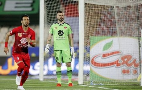 گلر پرسپولیس در فکر جدایی