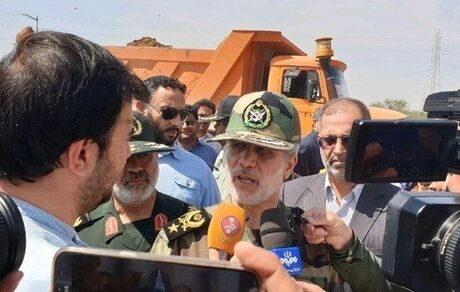 وزیردفاع: ظرفیت عظیم نیروهای مسلح برای آبادانی  و سازندگی کشور مهیاست