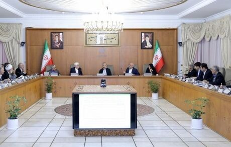 تصویب واگذاری اختیار تعیین ساعت رسمی کشور به دولت