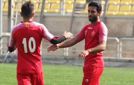 هافبک پرسپولیس در آستانه تسویه با قرمزها