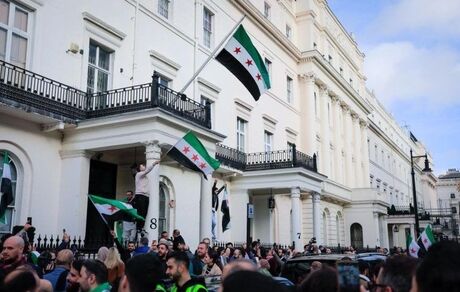 سفارت سوریه در انگلیس بعد از سال‌ها باز شد