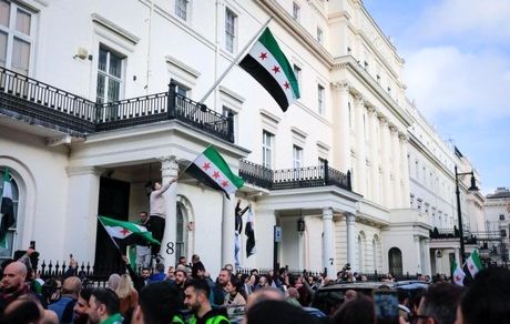 سفارت سوریه در انگلیس بعد از سال‌ها باز شد