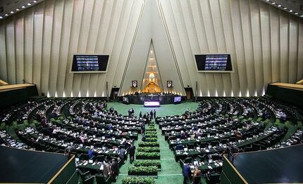 طرح دوفوریتی ۱۰۰ نماینده مجلس برای کاهش روابط دیپلماتیک با انگلیس 