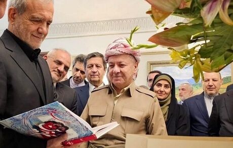 هدیه جالب مسعود بارزانی رئیس حزب دمکرات کردستان به رییس جمهور کشورمان