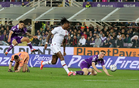 تثبیت جایگاه دومی آث میلان در سری آ