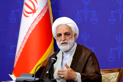 رئیس قوه قضاییه: با کنترل بازار، از فشار بر مردم کاسته شود