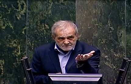 رئیس جمهور در مجلس: وحدت نیاز حل مشکلات کشور است
