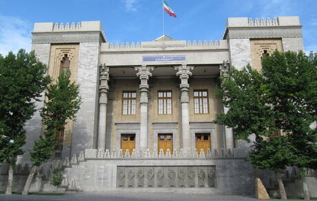 ایران، سفیر انگلیس را احضار کرد