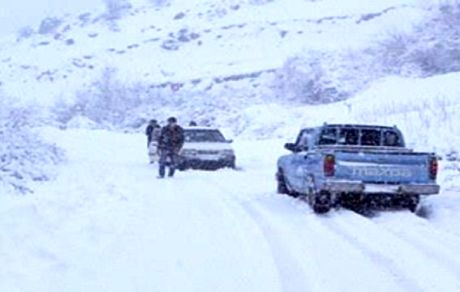 برف، راه تمام روستاهای الیگودرز را مسدود کرد