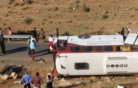 مقصران واژگونی اتوبوس خبرنگاران مشخص شدند