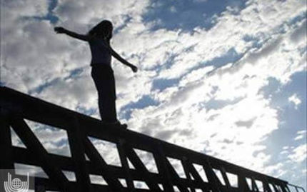 خودکشی وحشتناک دختردانشجو در دانشگاه آزاد