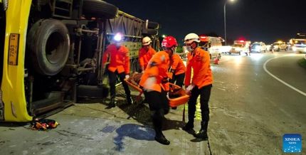 تصادف خونین اتوبوس در اندونزی با ۳۴ کشته و زخمی