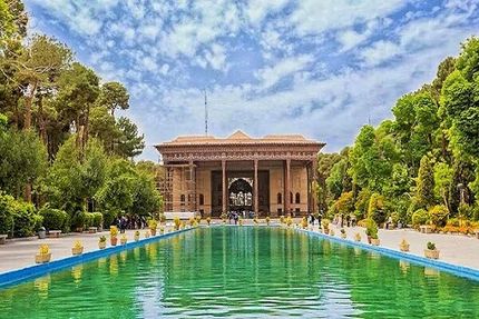 صدور سند مالکیت عمارت تاریخی چهلستون