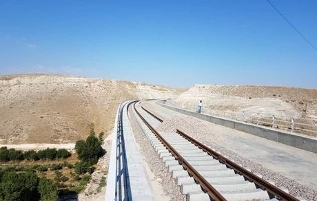 قطار ۵ ستاره بندرعباس - مشهد راه افتاد