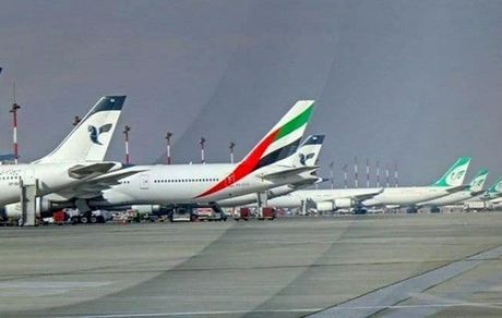 هواپیمای حامل واکسن کرونا در فرودگاه امام خمینی به زمین نشست/عکس