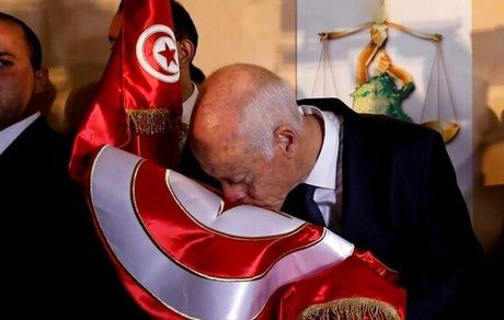 رئیس جمهور تونس برخی طرف‌ها را به جذب مزدوران خارجی متهم کرد