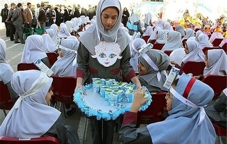 فردا اولین نوبت توزیع شیر برای دانش آموزان مدارس ابتدایی