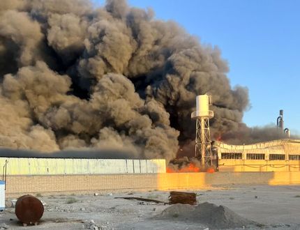 ۲ مصدوم در حادثه آتش سوزی کارخانه تولید روغن در شهرضا