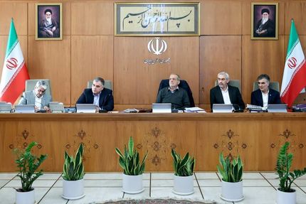 تاکید پزشکیان بر تسریع در اجرای قرارداد توسعه میدان نفتی آزادگان
