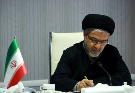 ارسال احکام ۱۰ نفر از روسای دانشگاه‌ها به شورای عالی انقلاب فرهنگی
