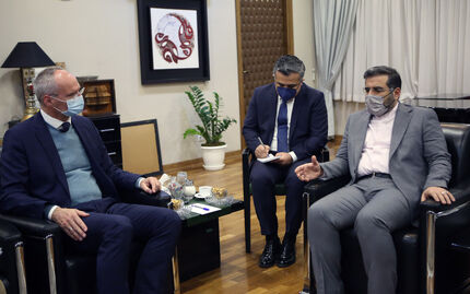 ایران و اتریش روابط فرهنگی خود را گسترش خواهندداد