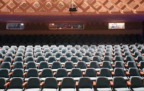 تالارهای نمایشی دو روز تعطیل هستند