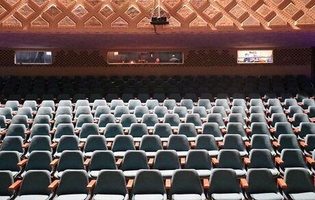 تالارهای نمایشی دو روز تعطیل هستند
