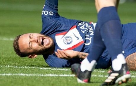 نیمار بازی با بایرن را از دست داد