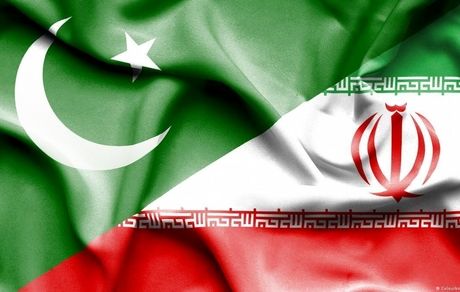استوارنامه سفیر جدید پاکستان تقدیم رییس جمهور ایران شد