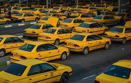 الزام رانندگان تاکسی به قراردادن کارت واکسیناسیون در معرض دید