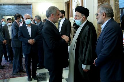 دیدار عیدانه جمعی از مسئولان و کارگزاران نظام با رئیس جمهور