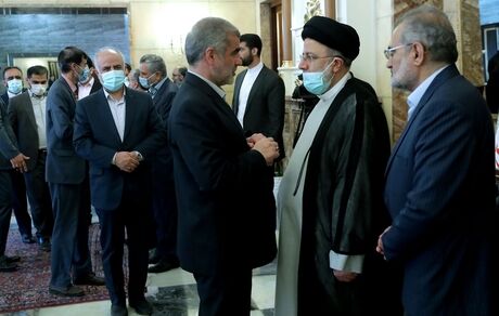 دیدار عیدانه جمعی از مسئولان و کارگزاران نظام با رئیس جمهور