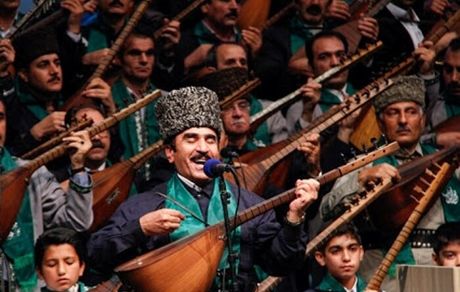 فراخوان چهارمین جشنواره ملی «عاشیق‌لار؛ نوای وحدت ایران» منتشرشد